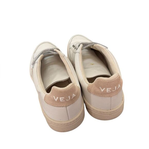 Veja ChromeFree Recife Sneakers in white womens 10 - Picture 5 of 9